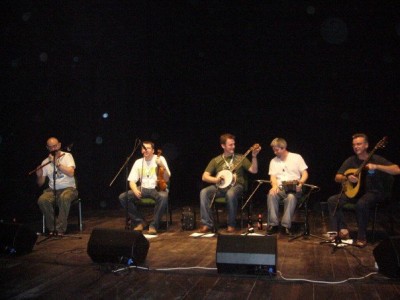 aidan_playing banjo_5